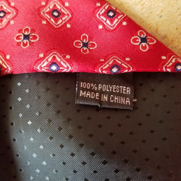 Studio Neck Tie Red with Navy and White details - Picture 6 of 9